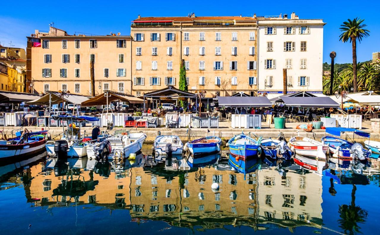 Appartement Central Avec Tres Jolie Vue Ajaccio  Buitenkant foto